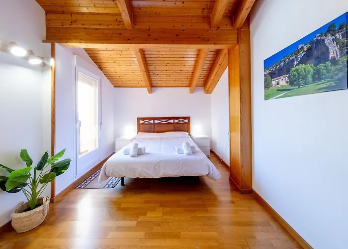 Renovado - ático Plaza Herradores, Céntrico Y Con Wifi Soria