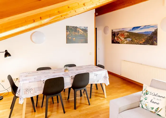 Renovado - Atico Plaza Herradores, Centrico Y Con Wifi * Soria